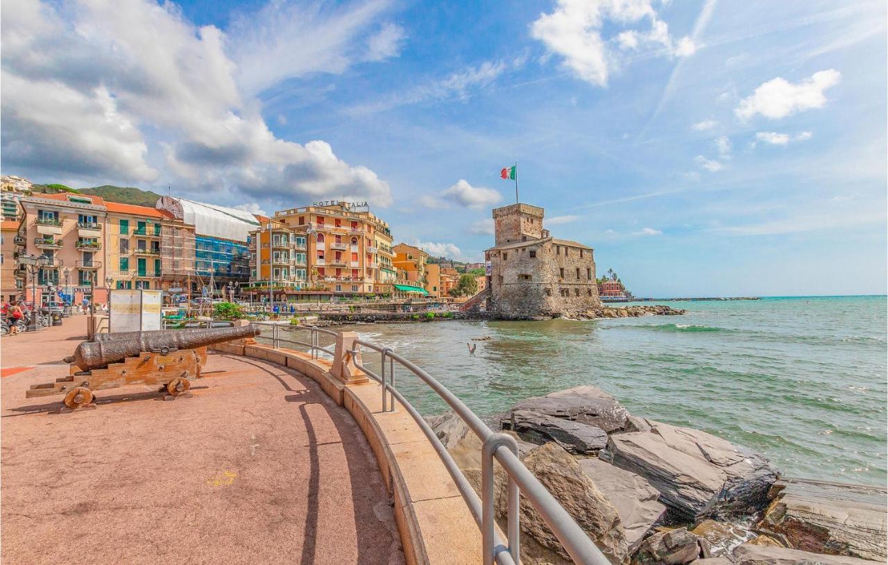 Amazing Apartment In Rapallo With Kitchen Exterior foto